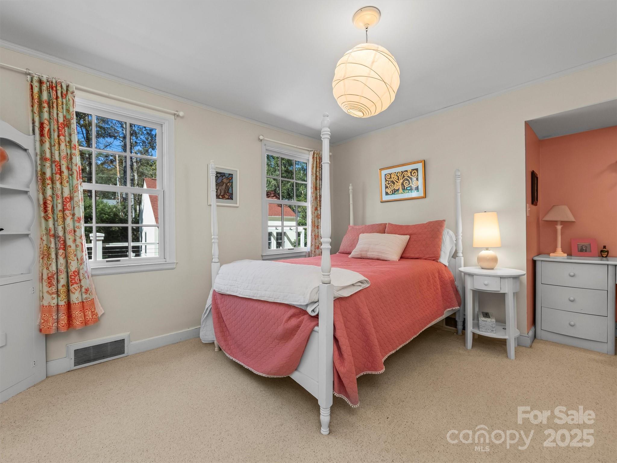 7 Park Road Asheville NC 28803