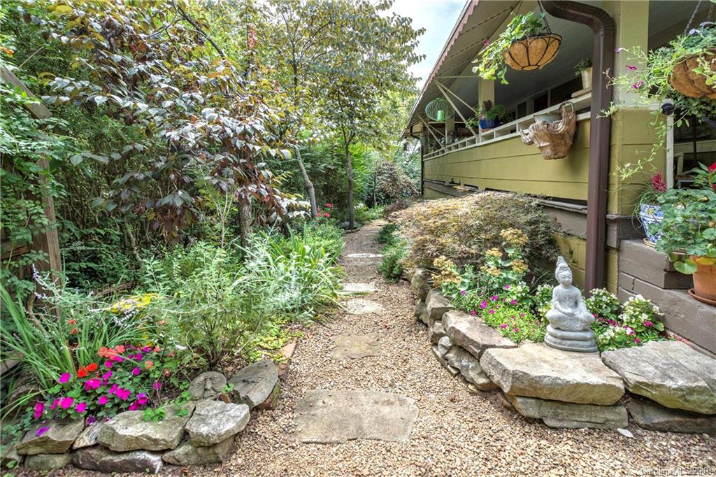 99 S Grove Street Asheville NC 28801