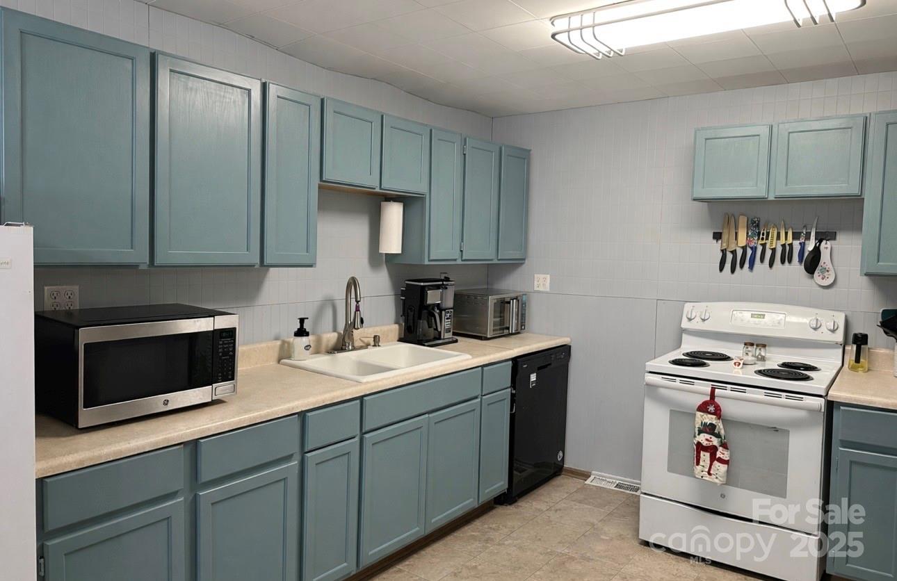 220 E Catawba Avenue Mount Holly NC 28120