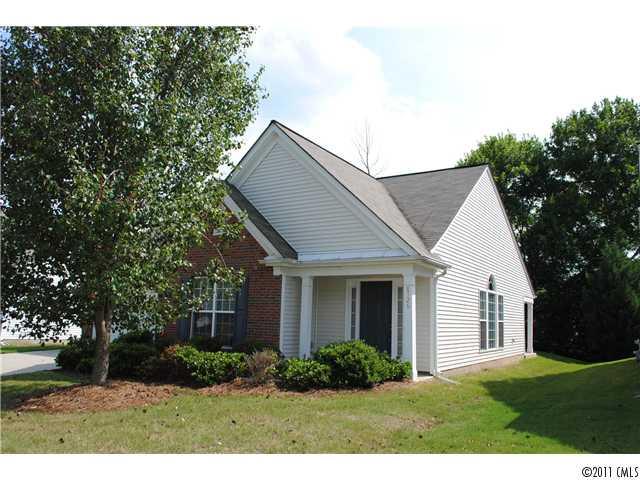 8726 Heron Glen Drive Charlotte NC 28269