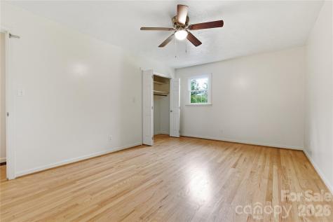 123 Castleton Lane Hendersonville NC 28791
