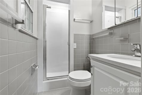 123 Castleton Lane Hendersonville NC 28791