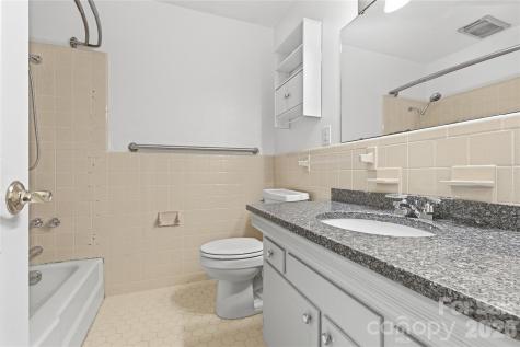 123 Castleton Lane Hendersonville NC 28791