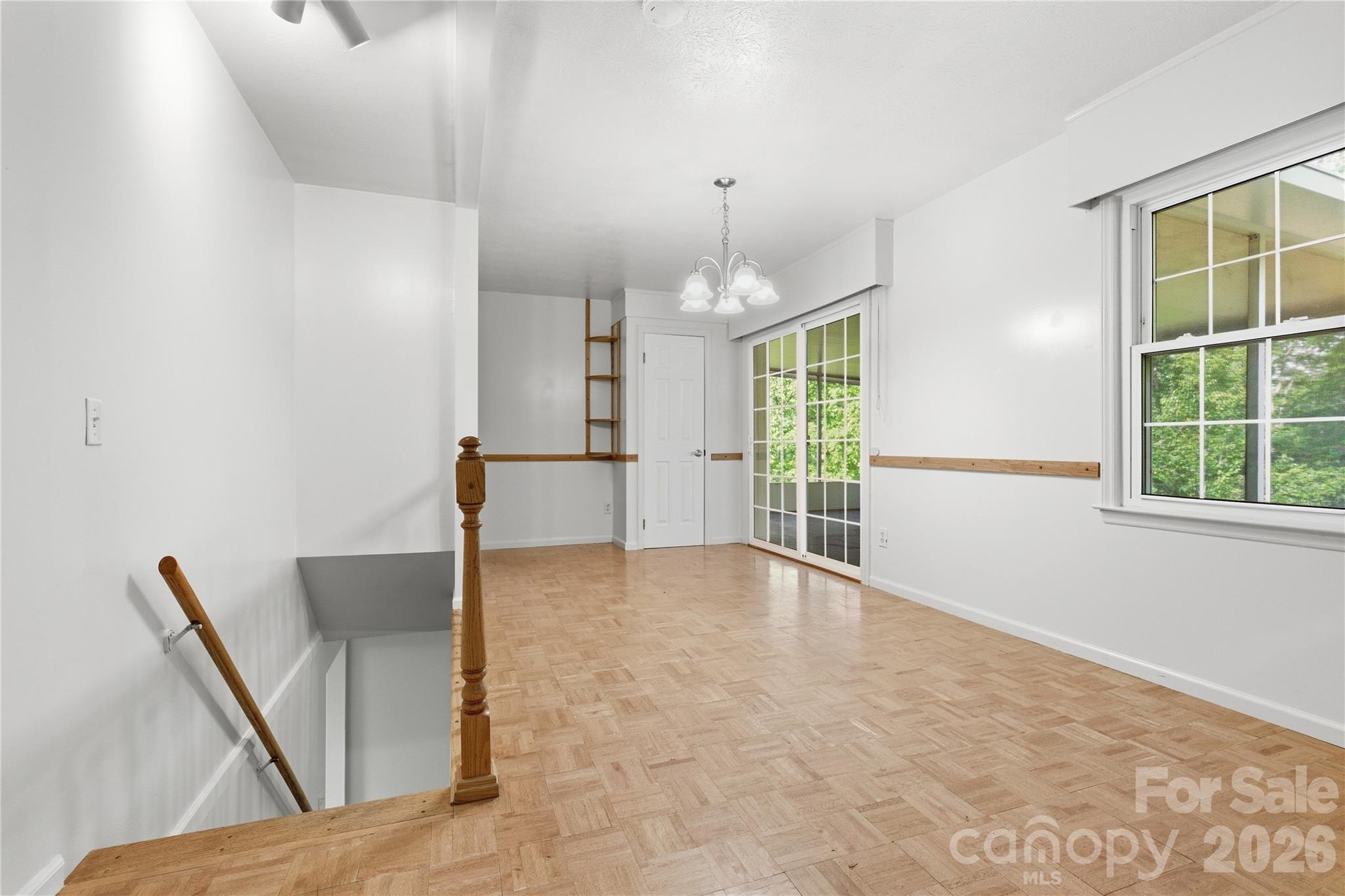 123 Castleton Lane Hendersonville NC 28791