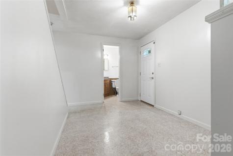 123 Castleton Lane Hendersonville NC 28791