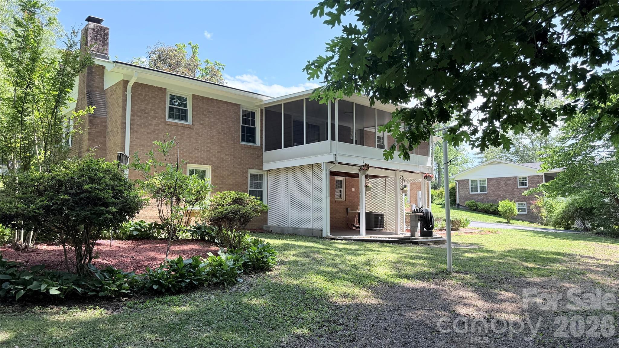 123 Castleton Lane Hendersonville NC 28791
