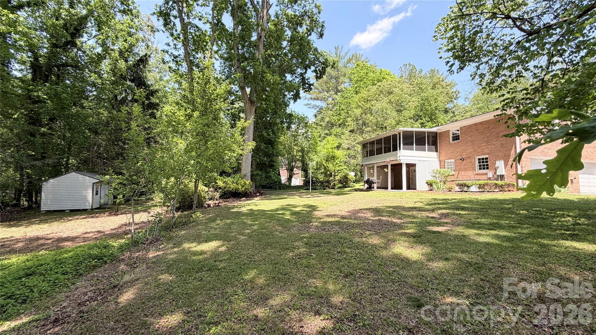 123 Castleton Lane Hendersonville NC 28791