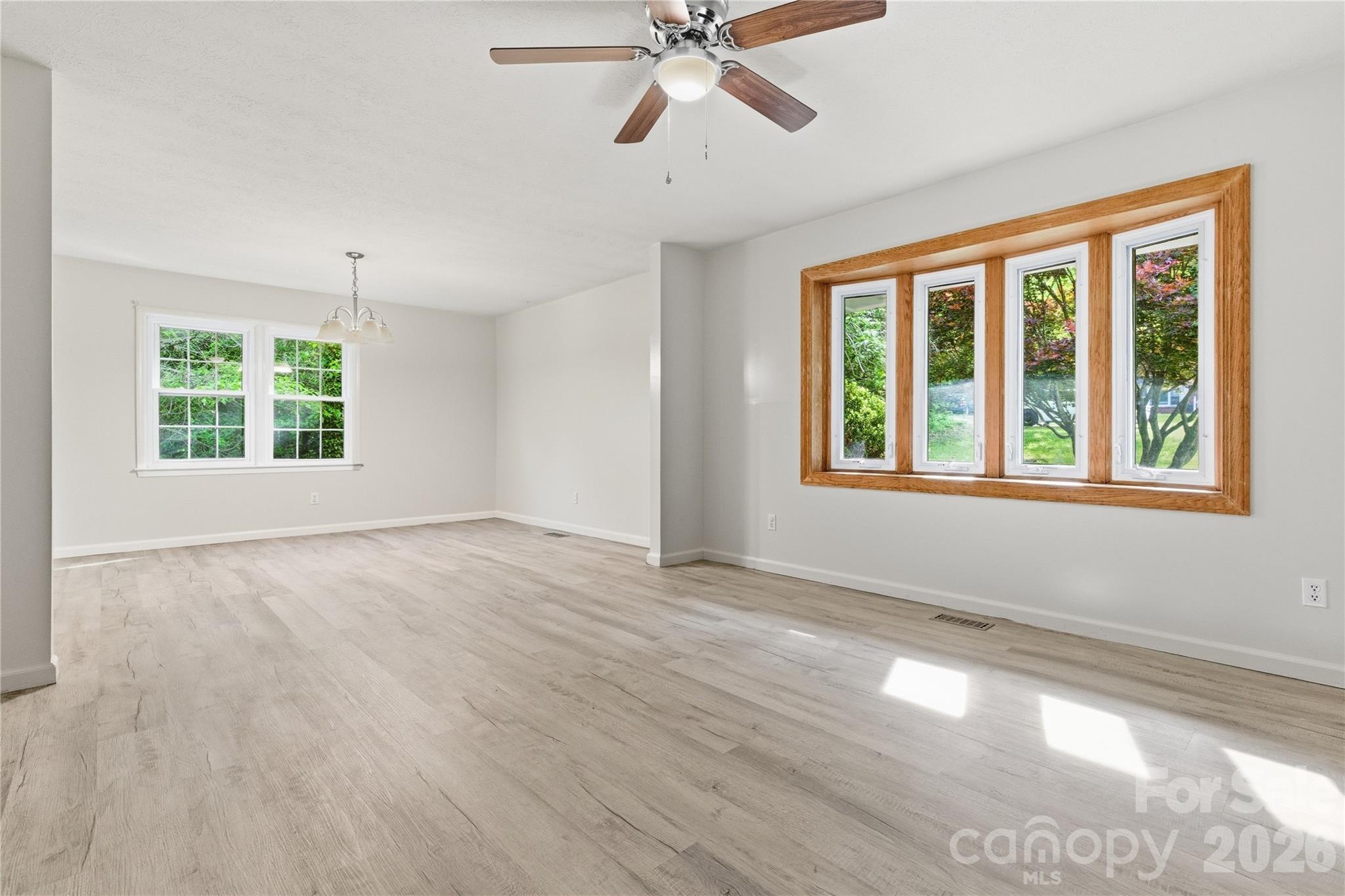 123 Castleton Lane Hendersonville NC 28791