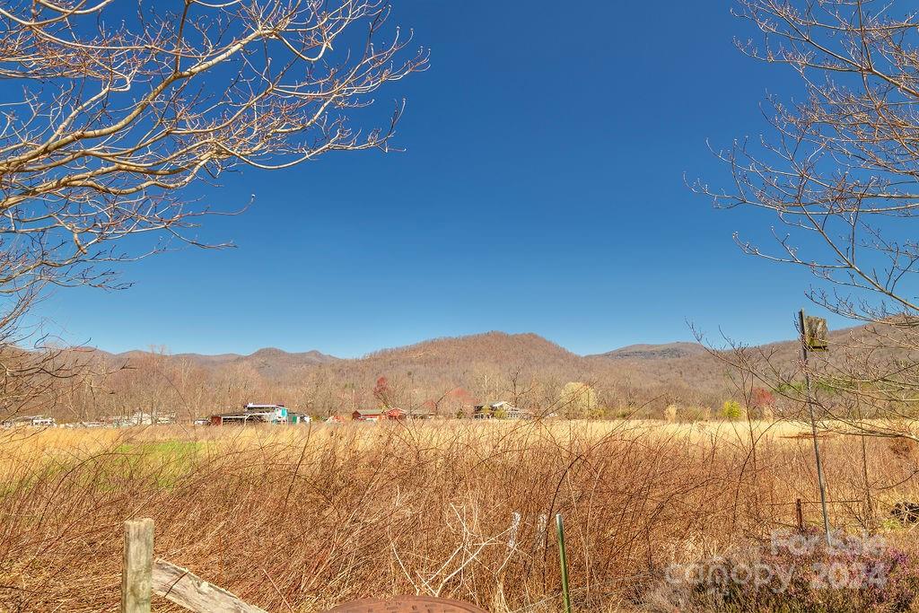 28 Linn Garden Lane Swannanoa NC 28778