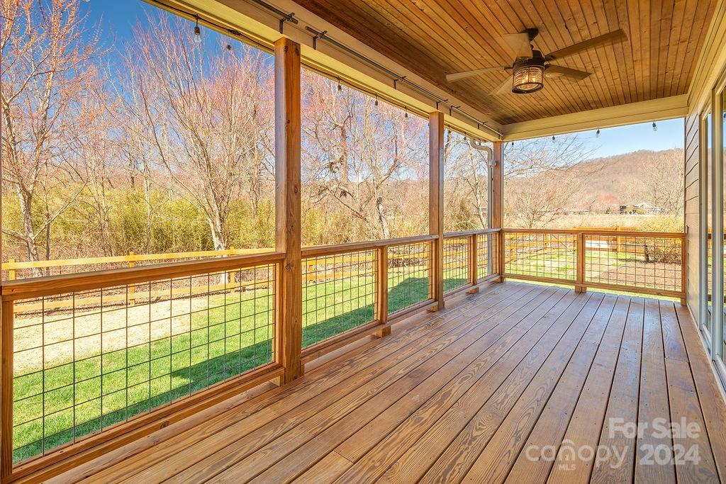 28 Linn Garden Lane Swannanoa NC 28778