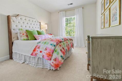 6739 Red Maple Drive Charlotte NC 28277