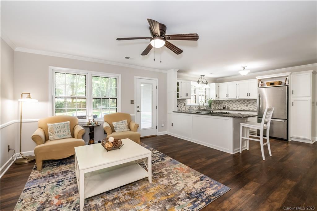 4827 Autumn Leaf Lane Charlotte NC 28277