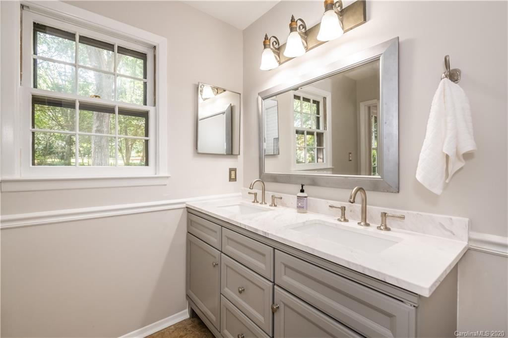 4827 Autumn Leaf Lane Charlotte NC 28277