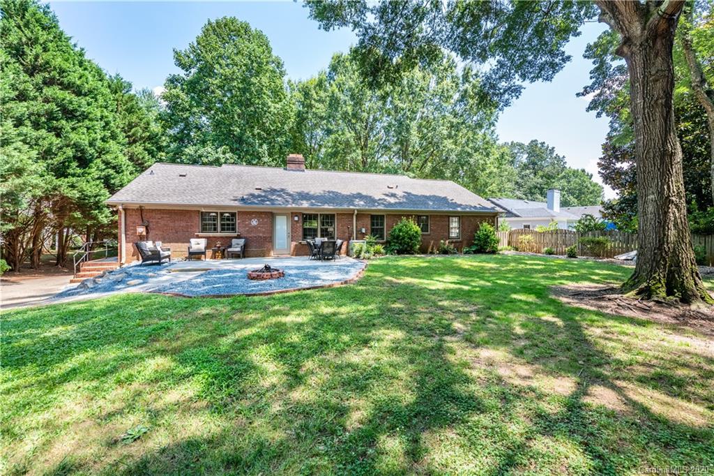 4827 Autumn Leaf Lane Charlotte NC 28277