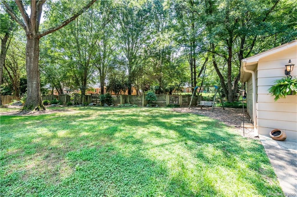 4827 Autumn Leaf Lane Charlotte NC 28277