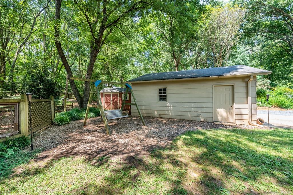 4827 Autumn Leaf Lane Charlotte NC 28277