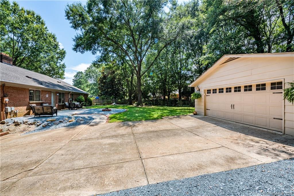 4827 Autumn Leaf Lane Charlotte NC 28277