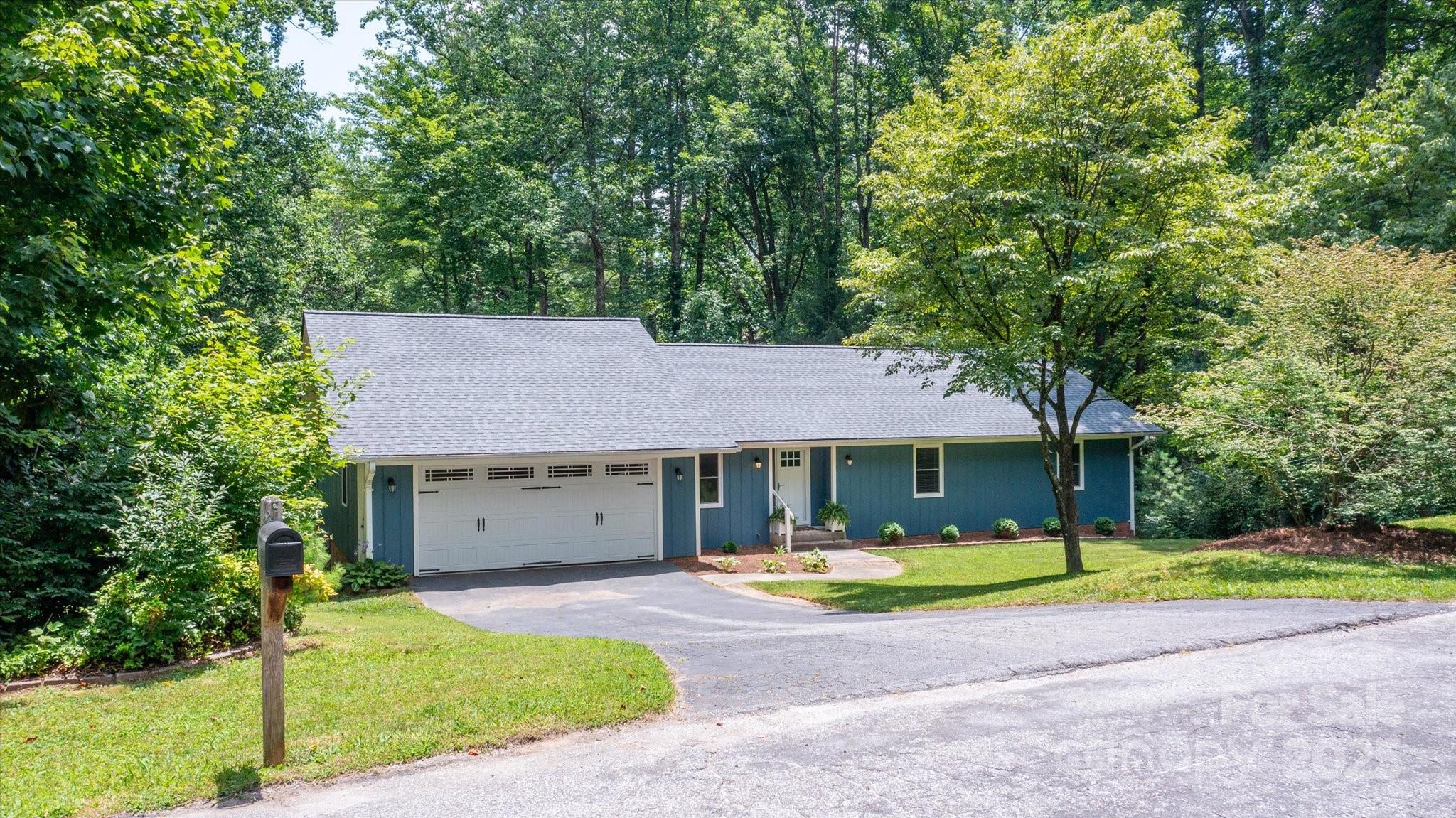 104 Britton Avenue Hendersonville NC 28791