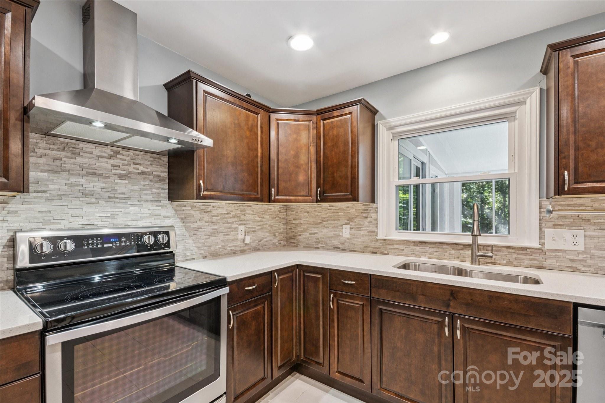 104 Britton Avenue Hendersonville NC 28791