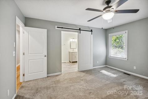 104 Britton Avenue Hendersonville NC 28791