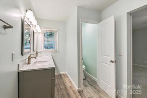 104 Britton Avenue Hendersonville NC 28791
