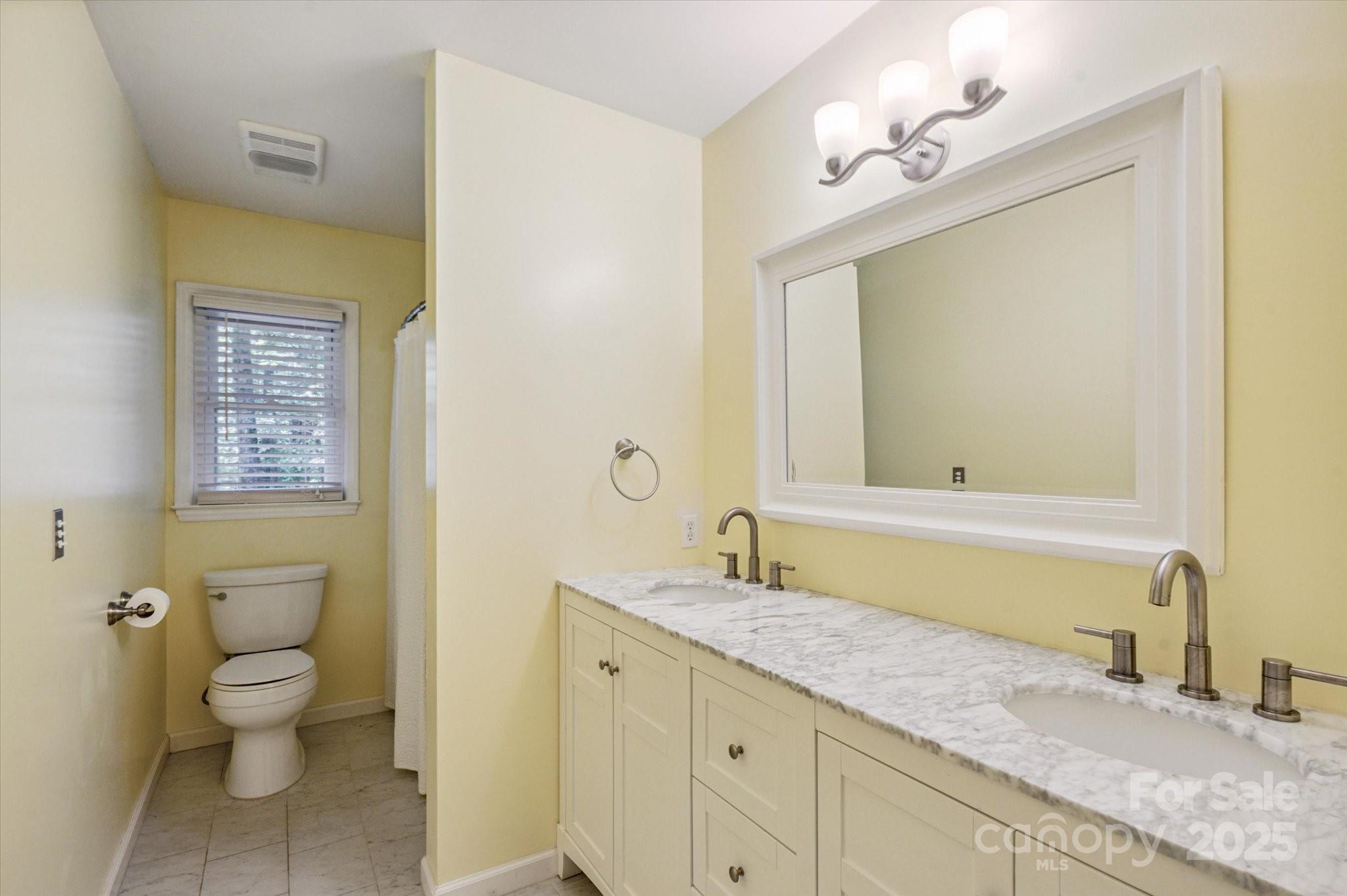 104 Britton Avenue Hendersonville NC 28791