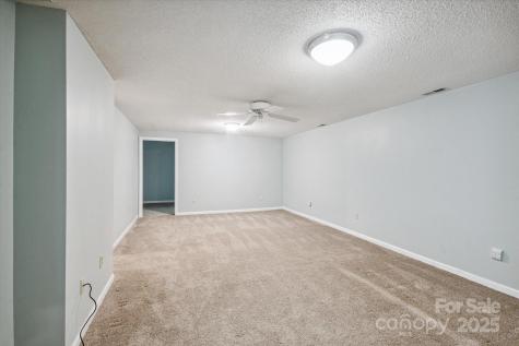 104 Britton Avenue Hendersonville NC 28791