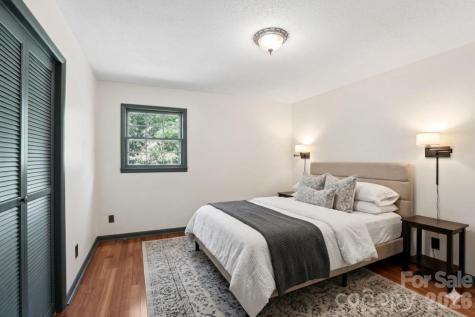 38 Nixon Terrace Asheville NC 28805
