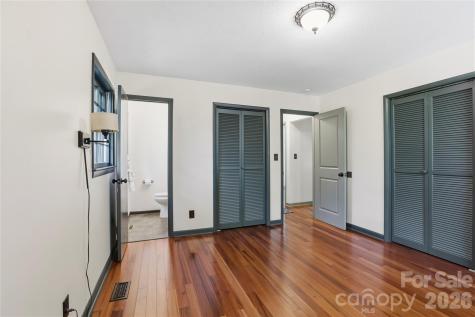 38 Nixon Terrace Asheville NC 28805