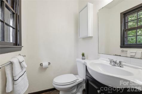 38 Nixon Terrace Asheville NC 28805