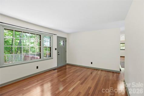 38 Nixon Terrace Asheville NC 28805