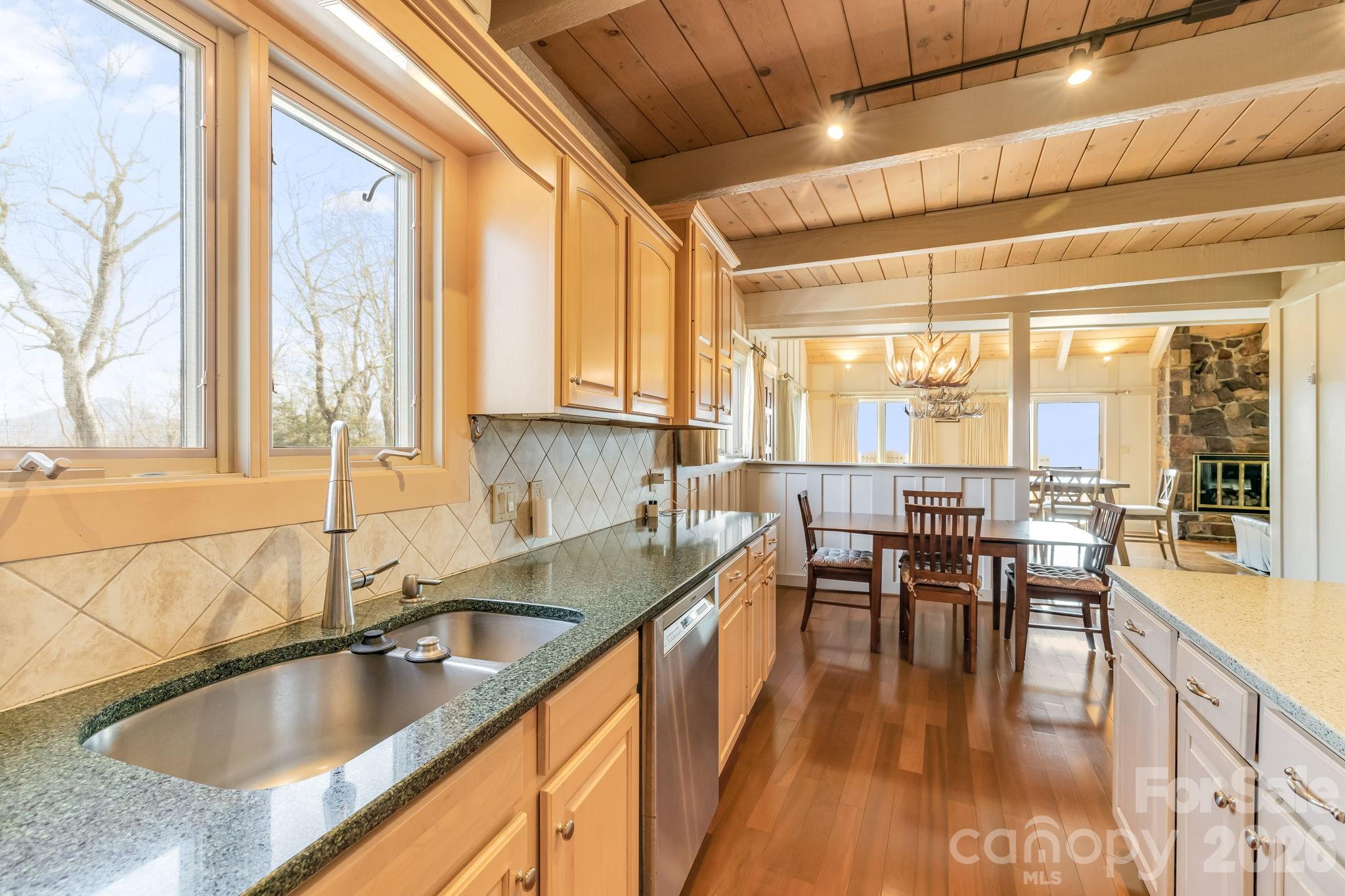 301 Highland Circle Sugar Mountain NC 28604