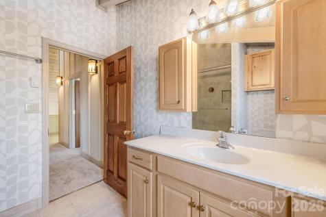 301 Highland Circle Sugar Mountain NC 28604
