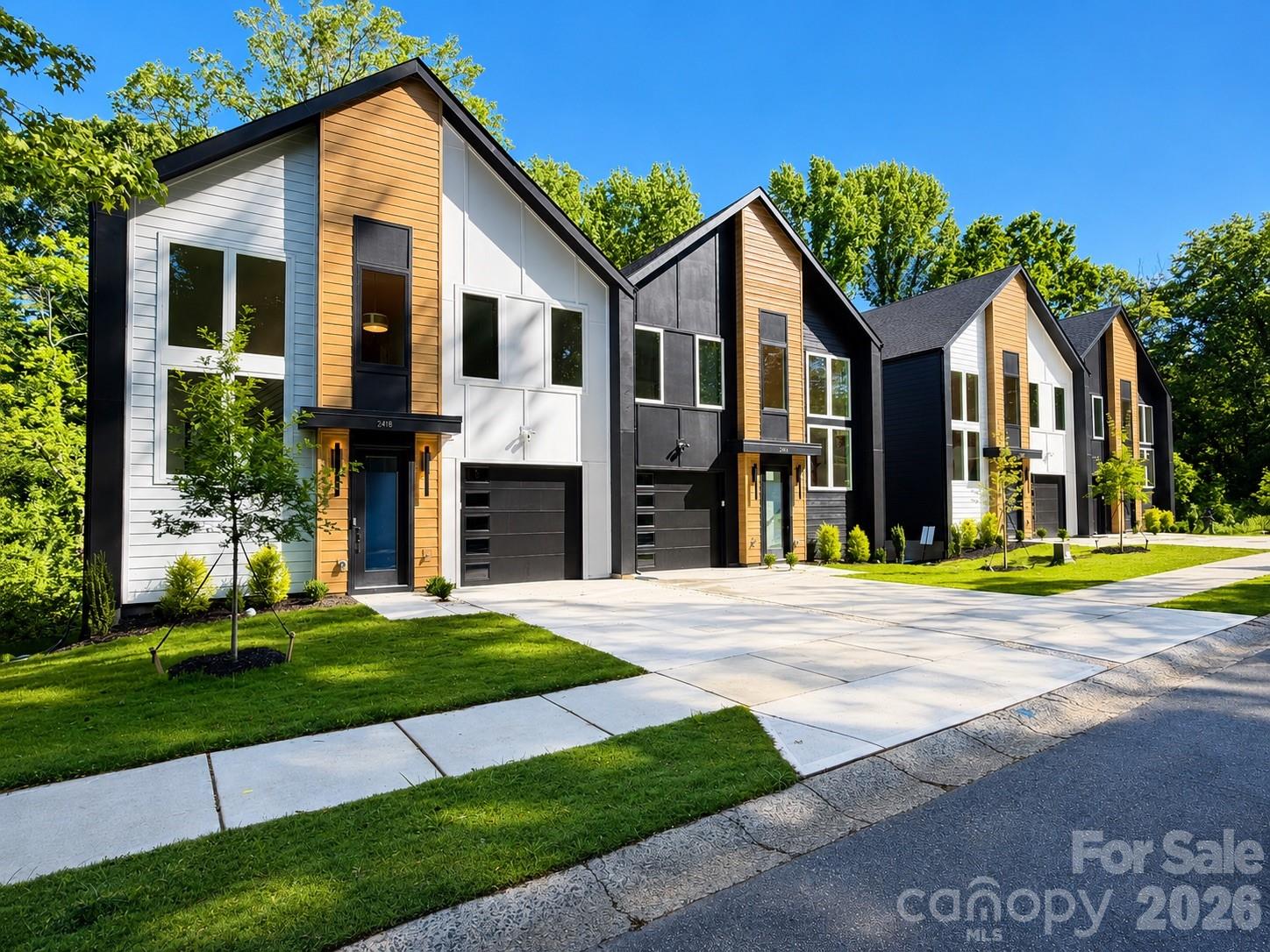 2418 Crestview Drive Charlotte NC 28216