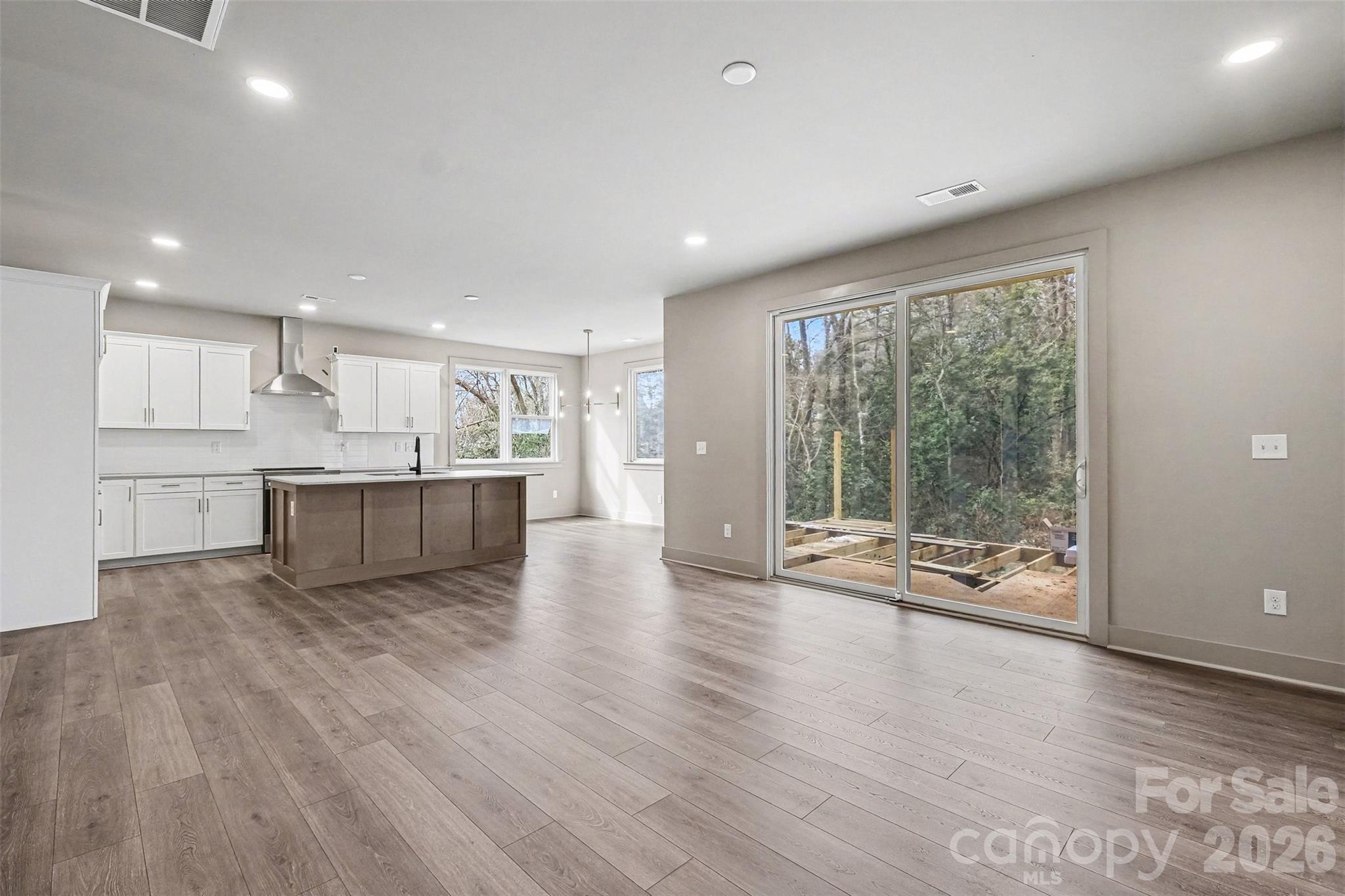 2418 Crestview Drive Charlotte NC 28216