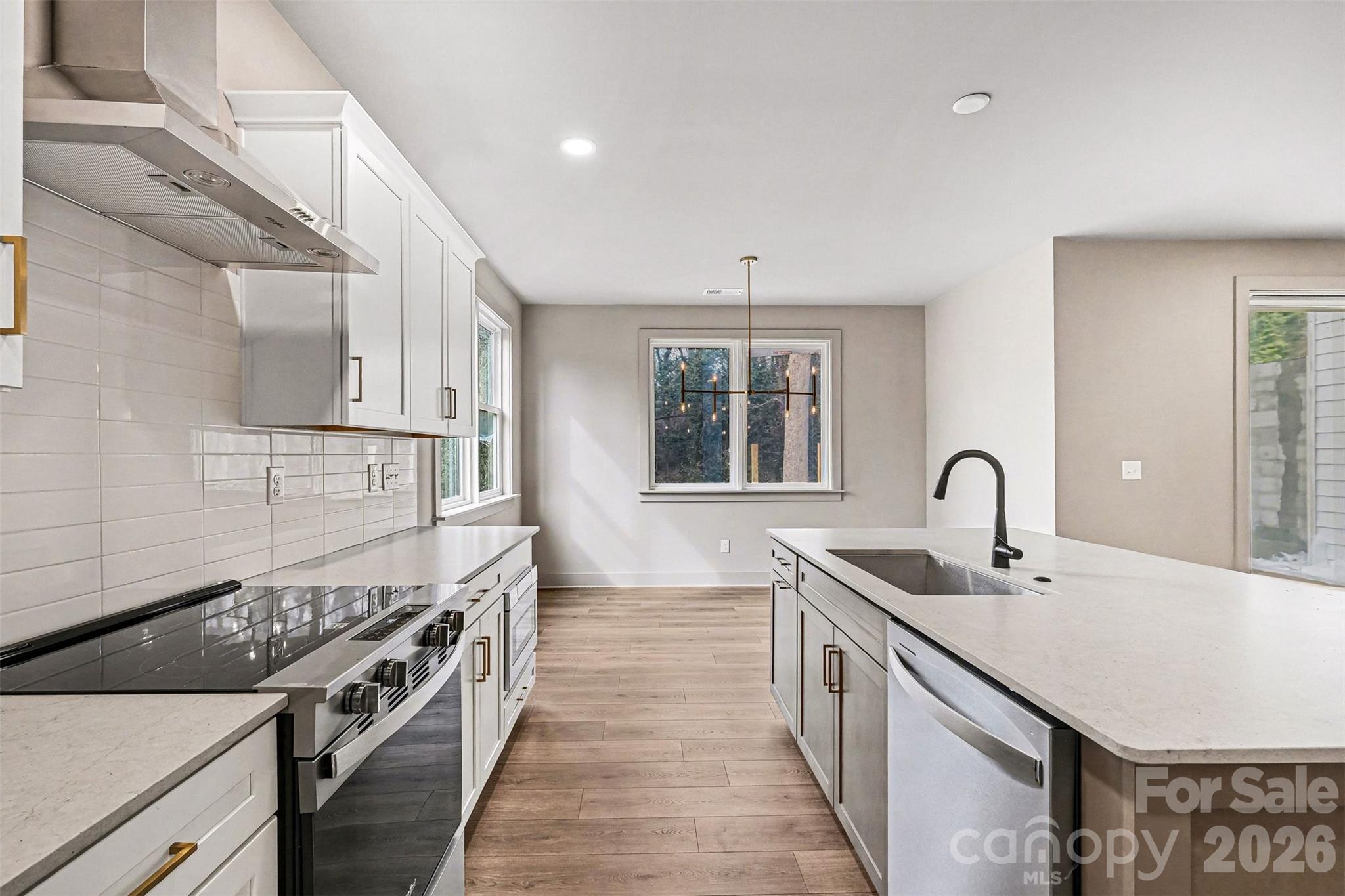 2418 Crestview Drive Charlotte NC 28216