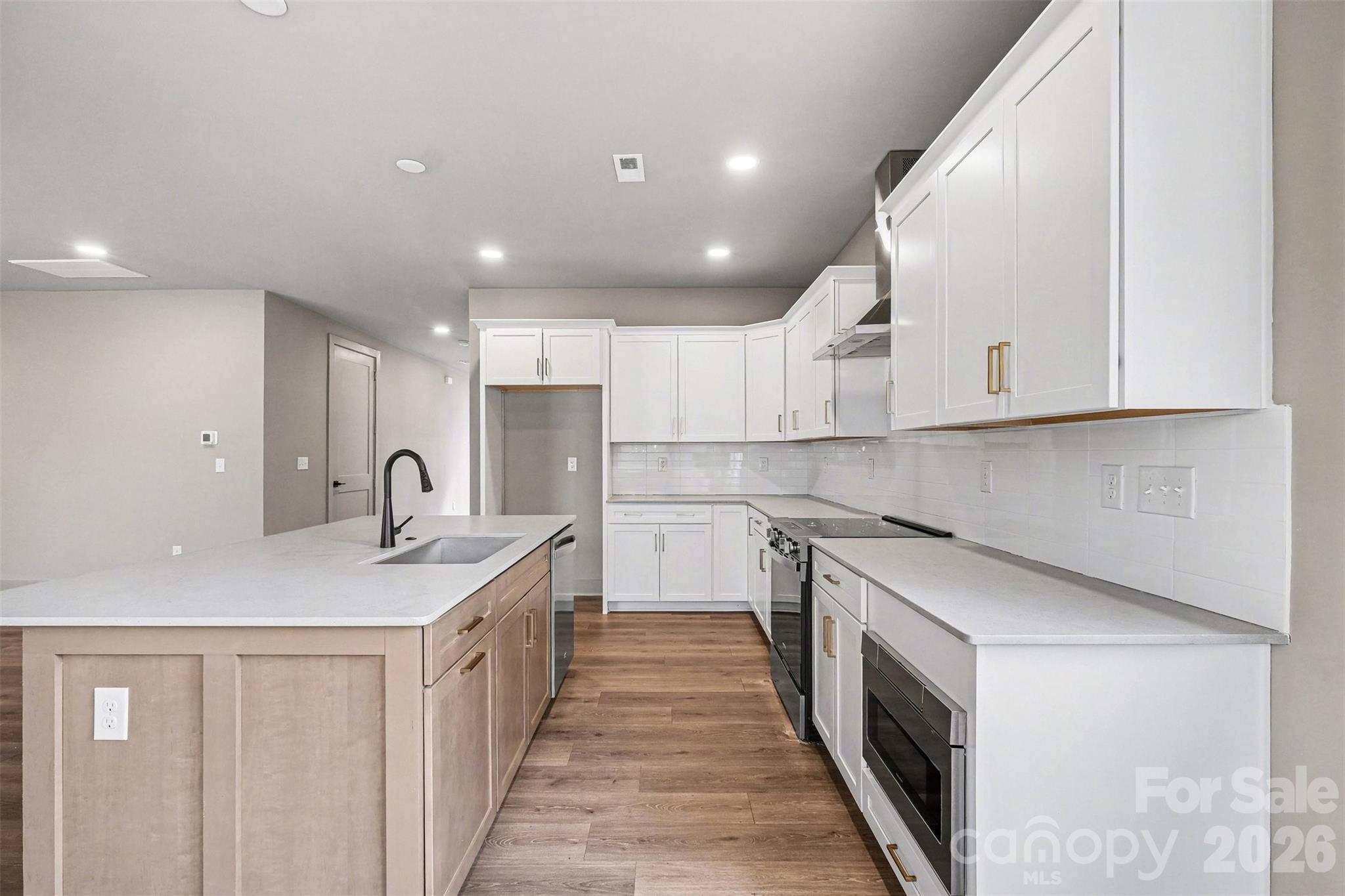 2418 Crestview Drive Charlotte NC 28216