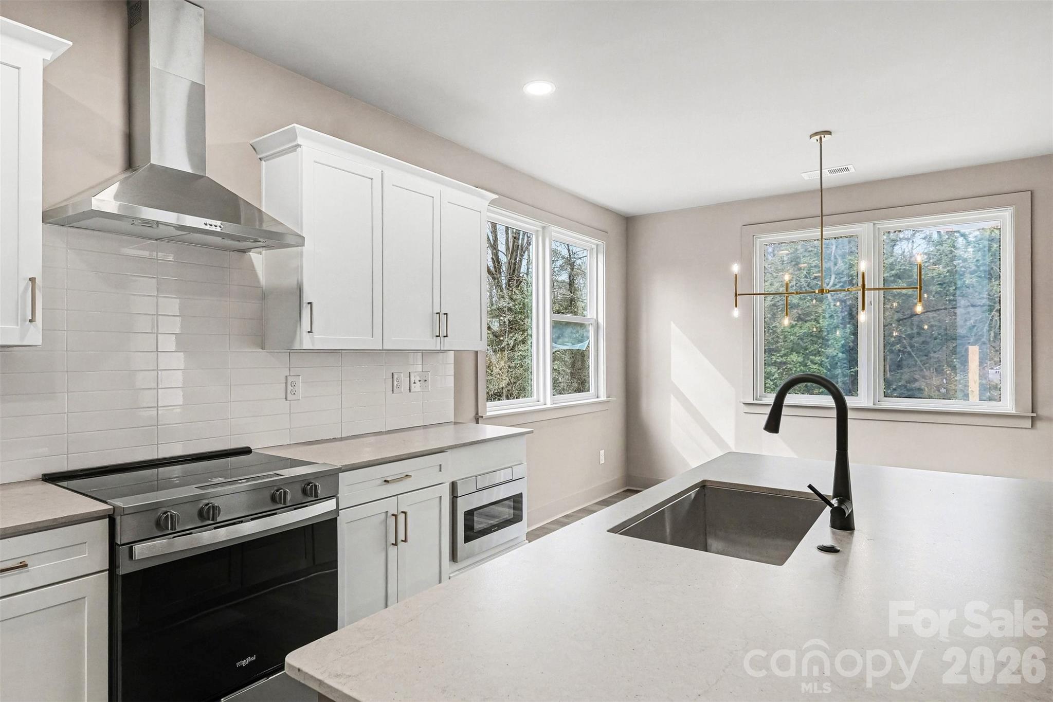 2418 Crestview Drive Charlotte NC 28216