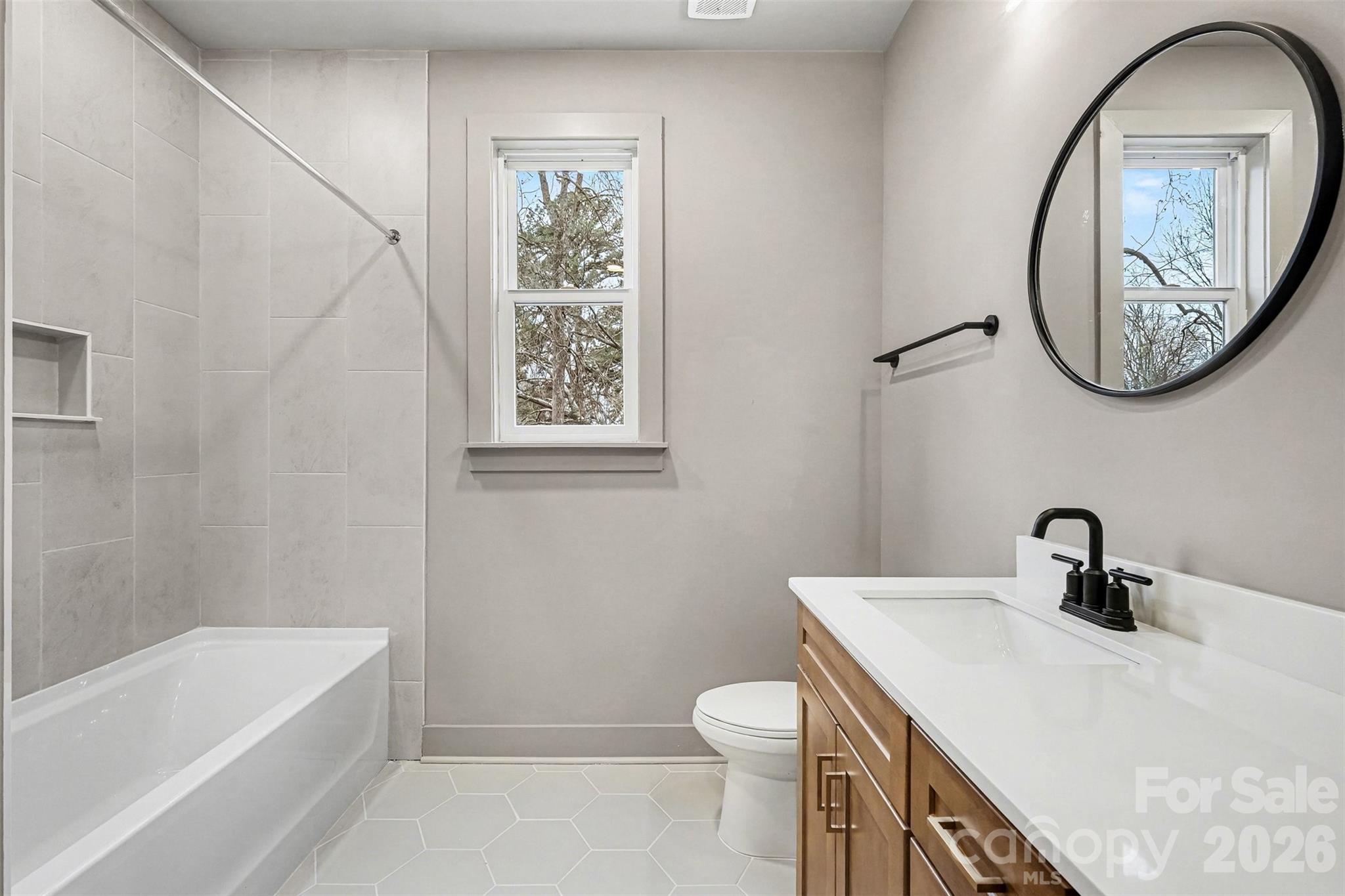 2418 Crestview Drive Charlotte NC 28216