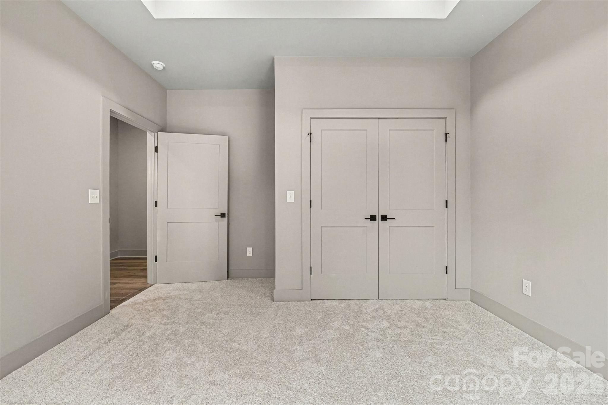 2418 Crestview Drive Charlotte NC 28216