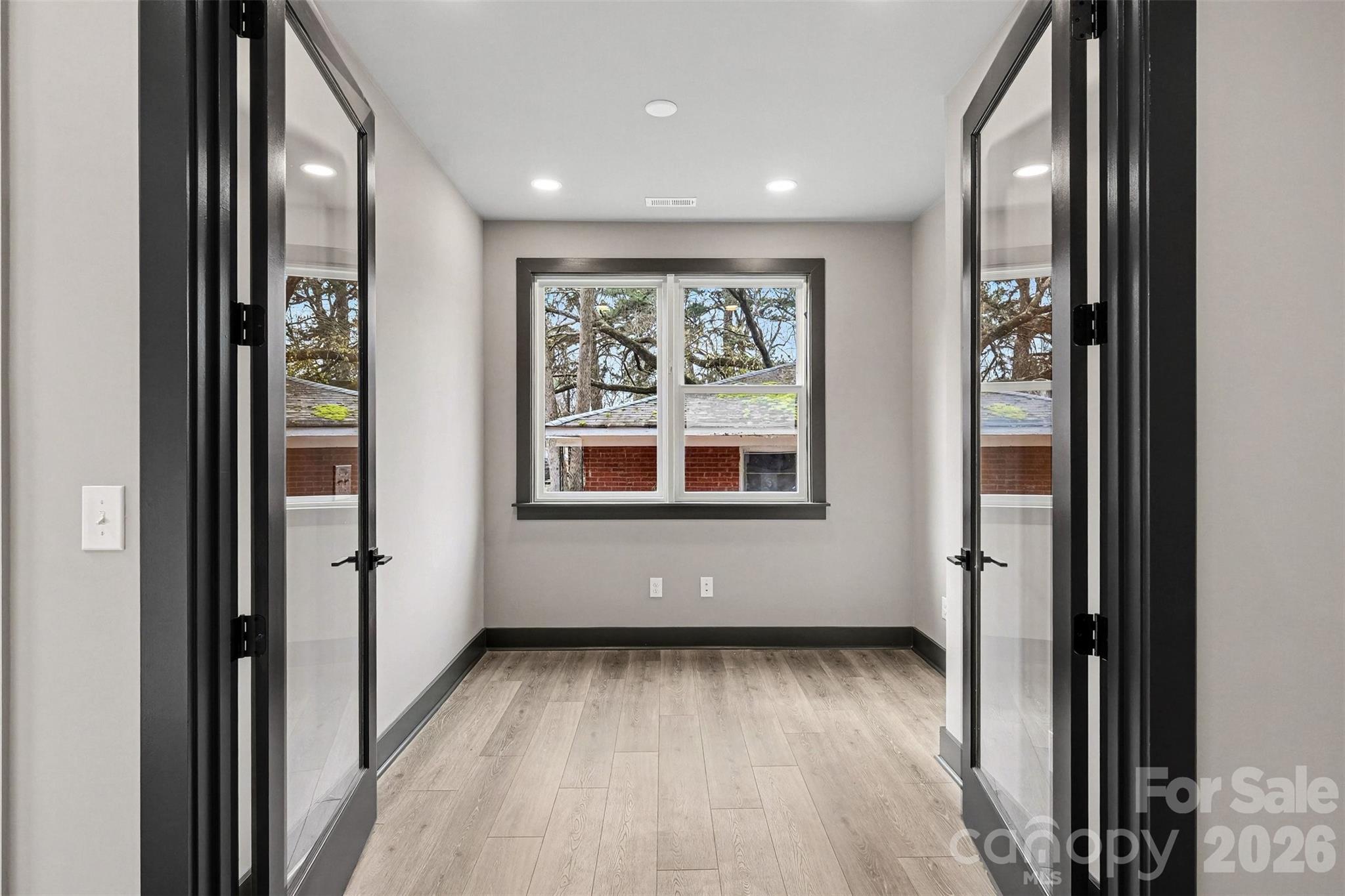 2418 Crestview Drive Charlotte NC 28216