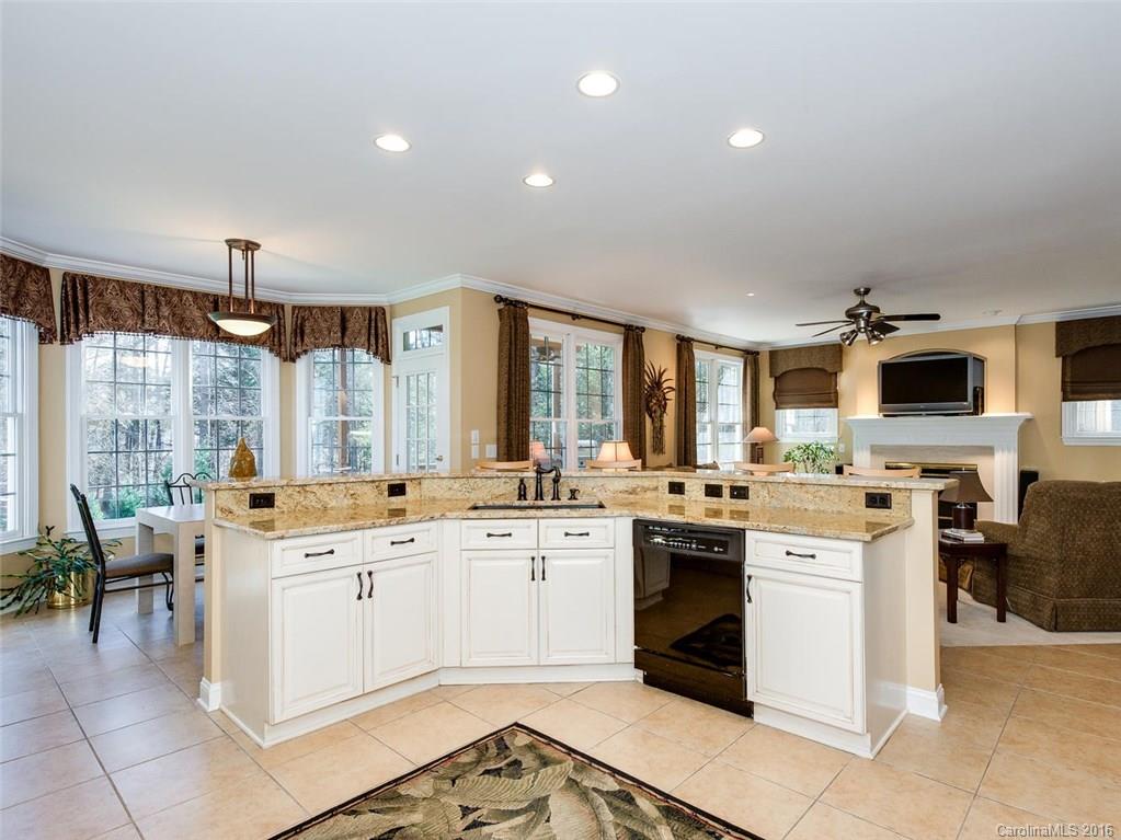 3439 Twelve Oaks Place Charlotte NC 28270