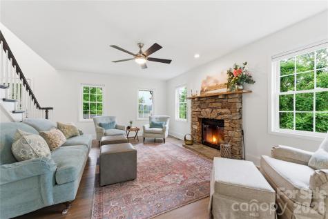 15 Racoon Point Canton NC 28716
