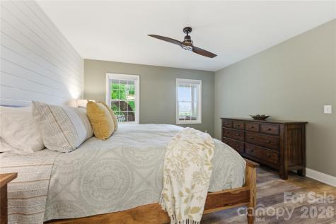 15 Racoon Point Canton NC 28716