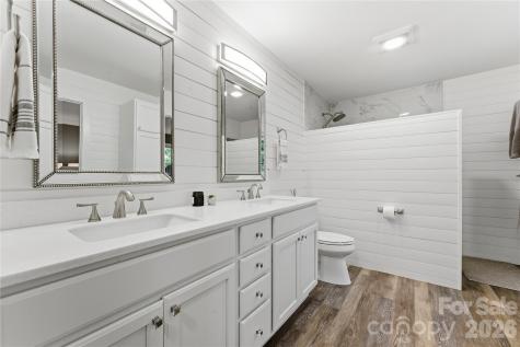 15 Racoon Point Canton NC 28716