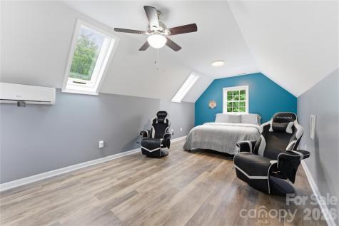 15 Racoon Point Canton NC 28716