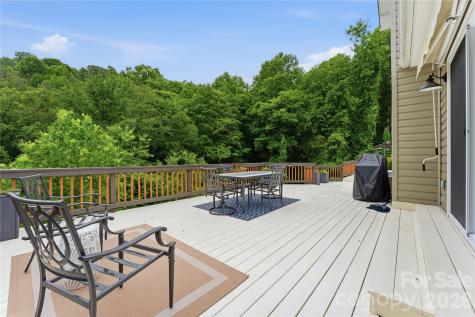 15 Racoon Point Canton NC 28716