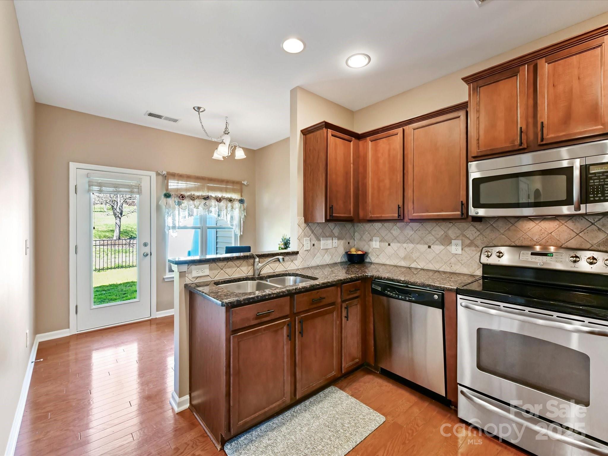 4634 Craigmoss Lane Charlotte NC 28278