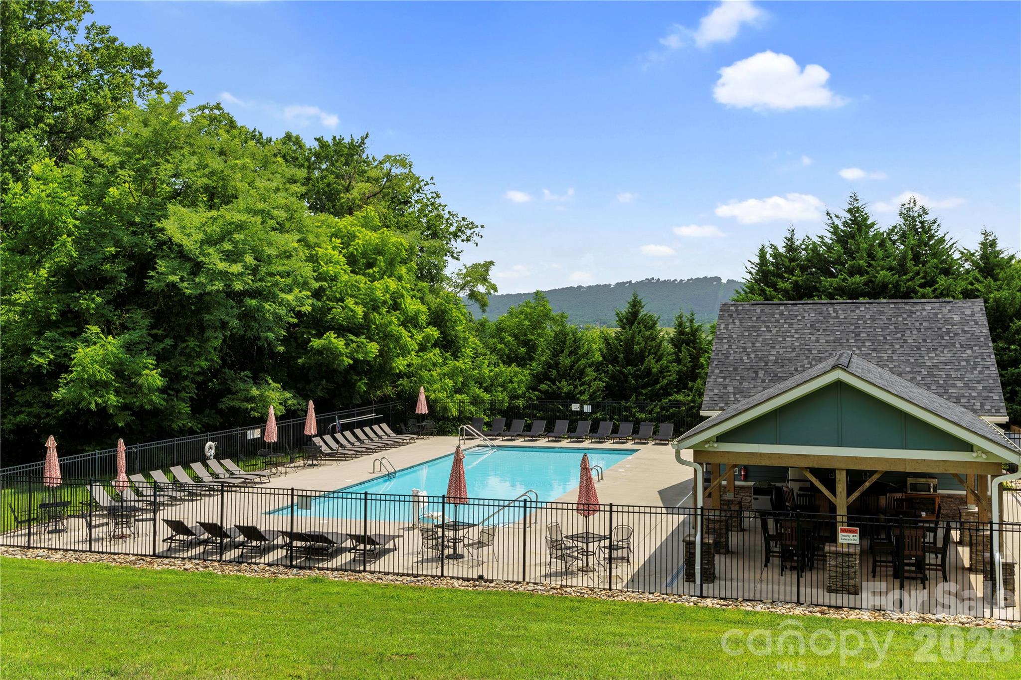 8 Heartleaf Circle Arden NC 28704