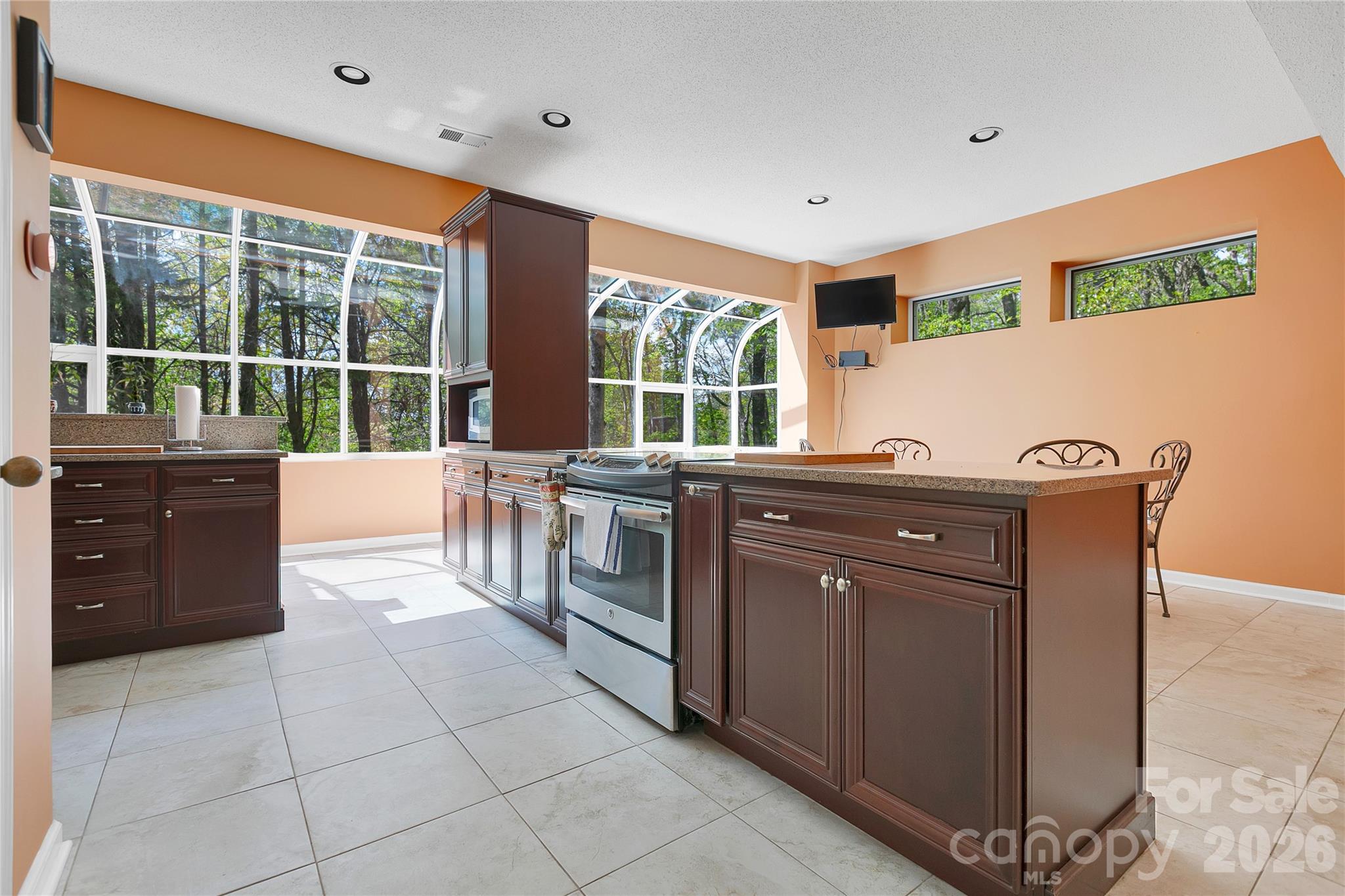 71 Elseetos Drive Brevard NC 28712
